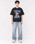 Mockup Boxy Heavyweight Tee Black male full-body 01