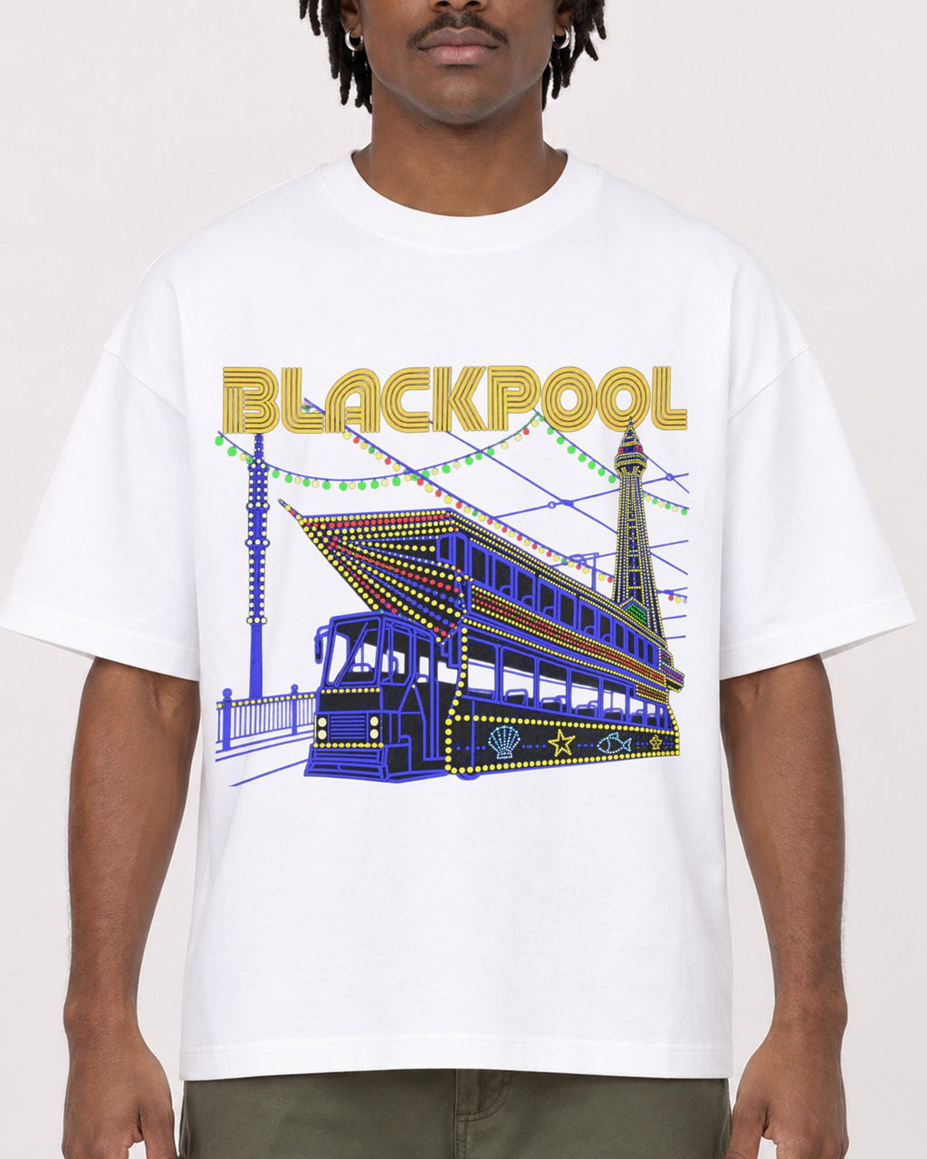 Mockup Boxy Heavyweight Tee White male close-up 04