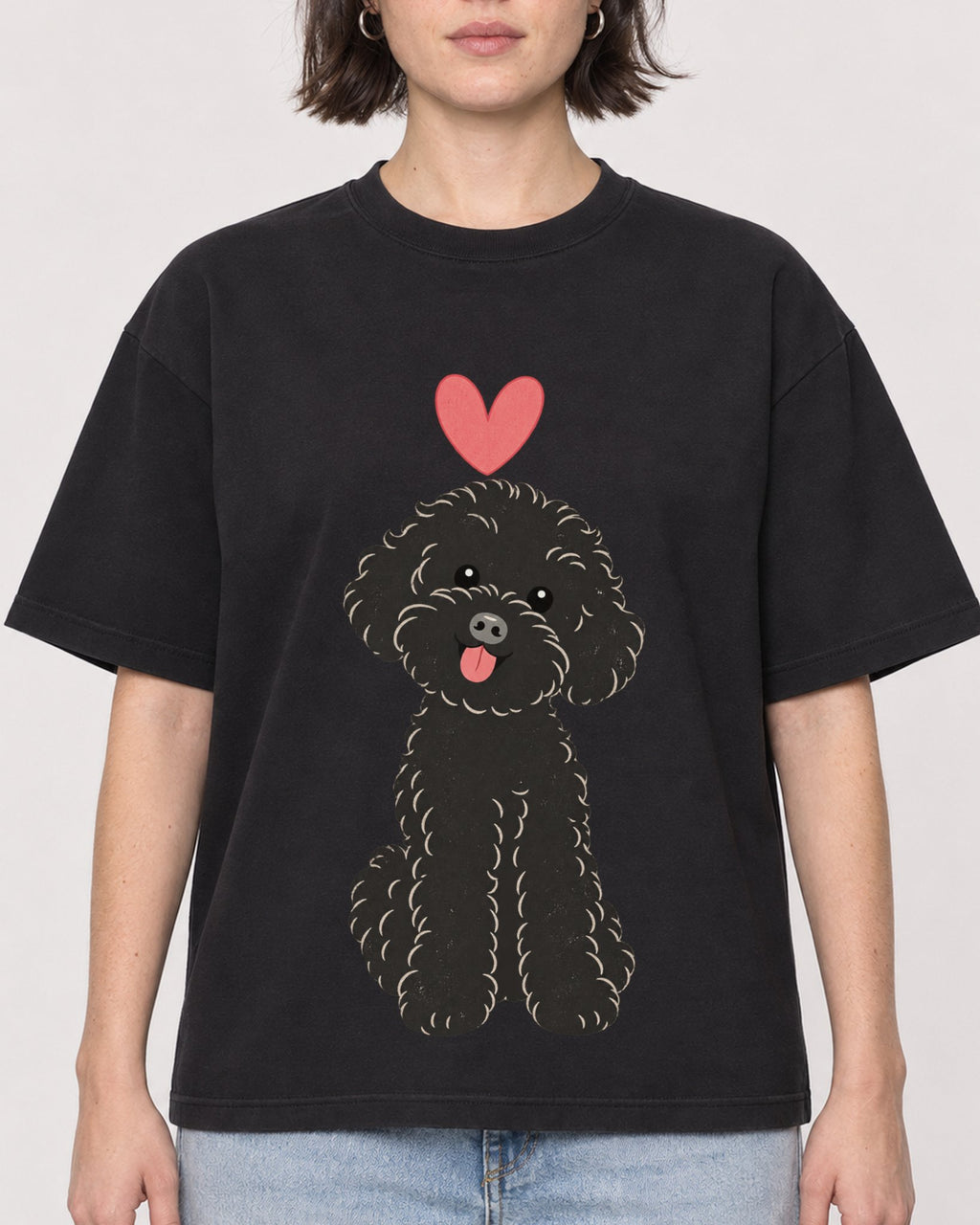 Mockup Boxy Heavyweight Tee Black female close-up 39