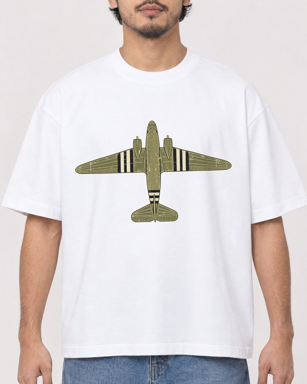 Mockup Boxy Heavyweight Tee White male close-up 02