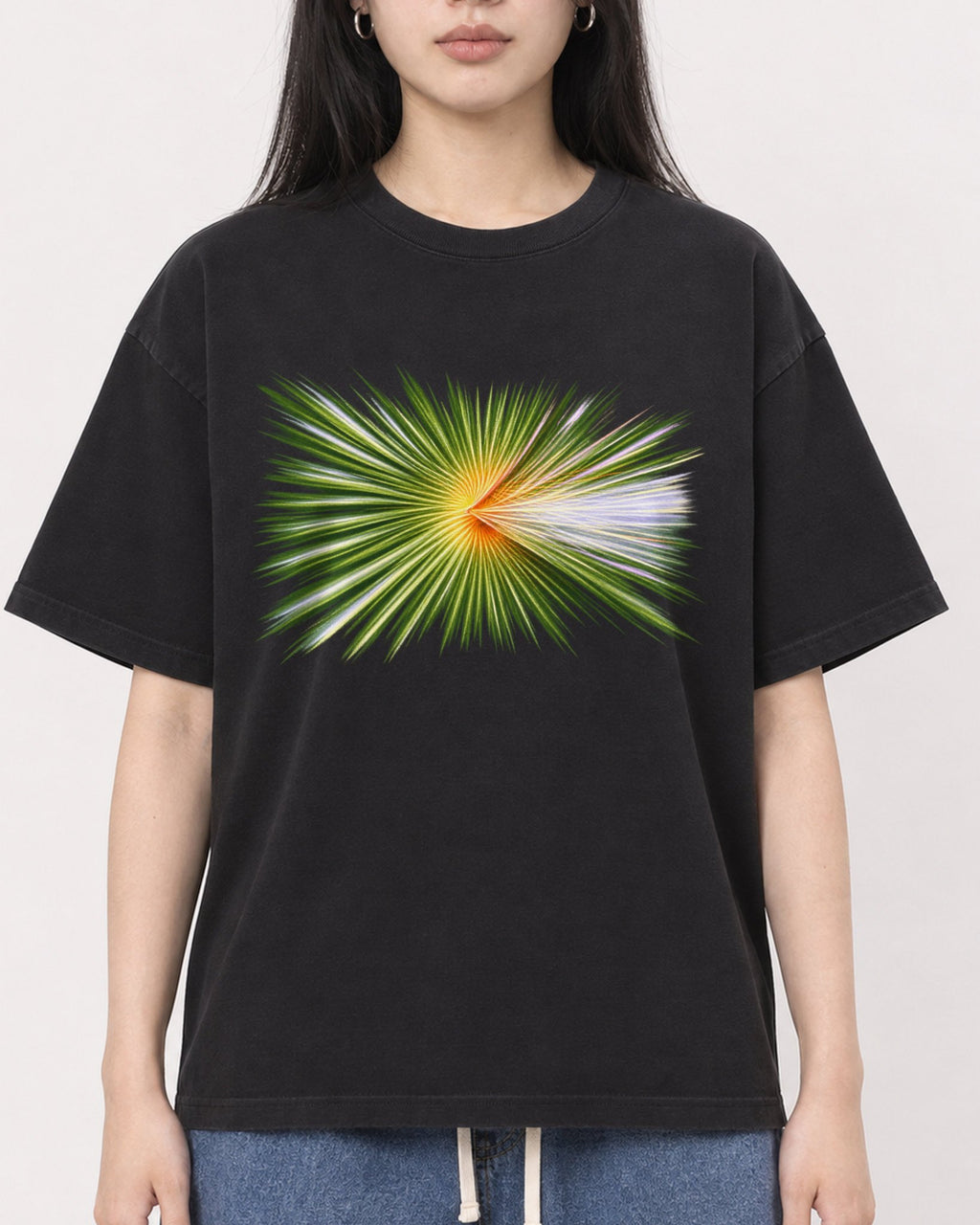 Mockup Boxy Heavyweight Tee Black female close-up 01