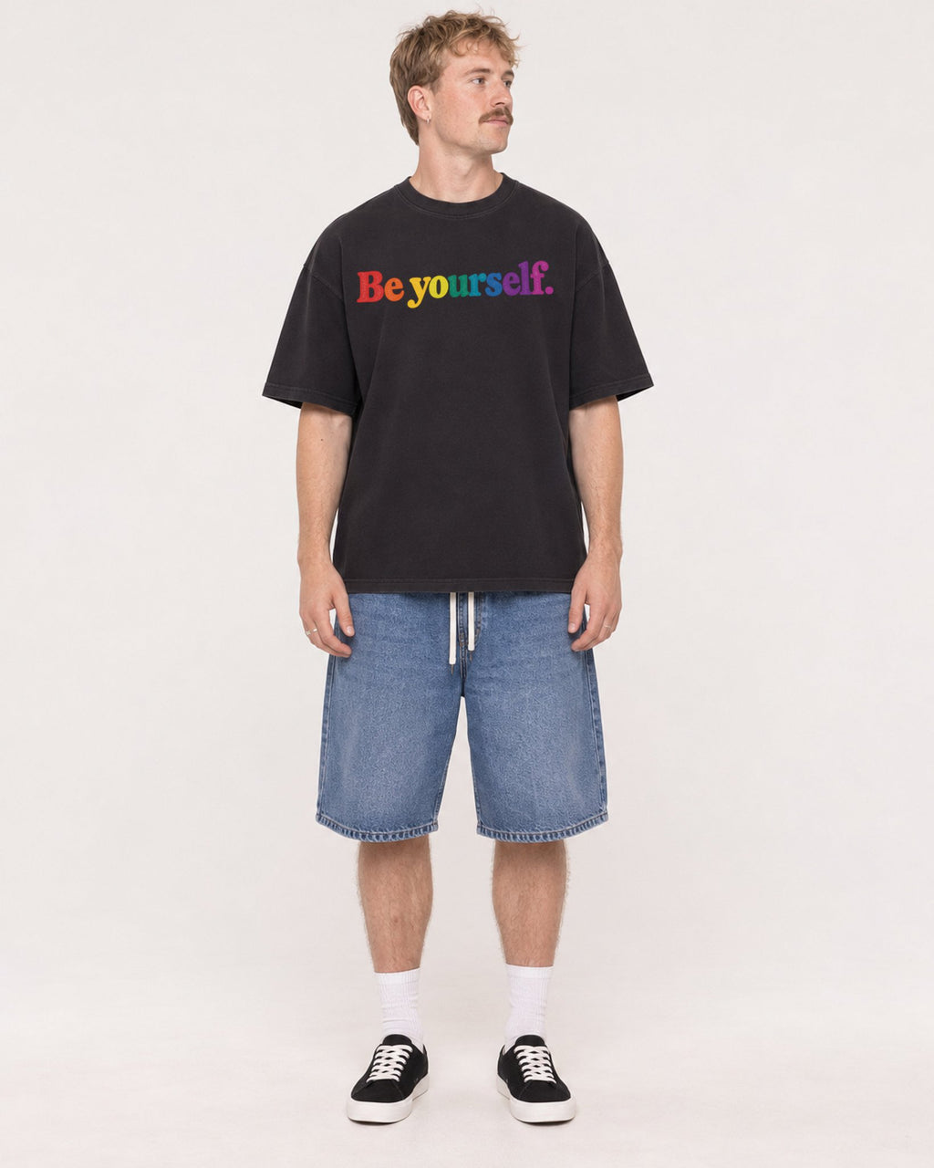 Mockup Boxy Heavyweight Tee Black male full-body 19