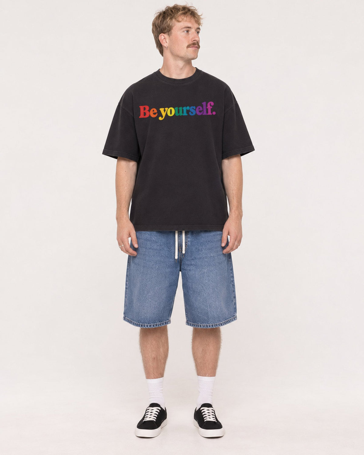 Mockup Boxy Heavyweight Tee Black male full-body 19