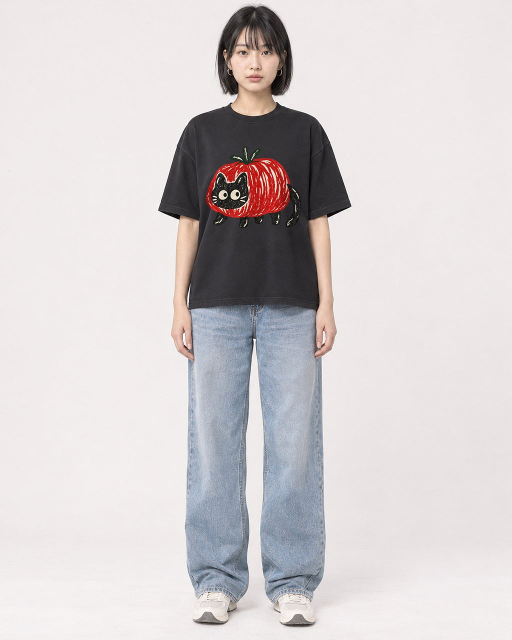 Mockup Boxy Heavyweight Tee Black female full-body 11