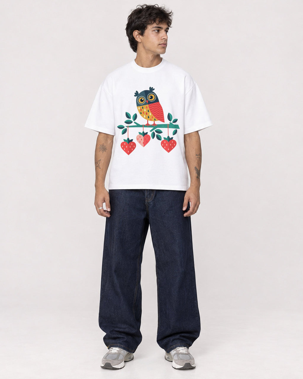 Mockup Boxy Heavyweight Tee White male full-body 06