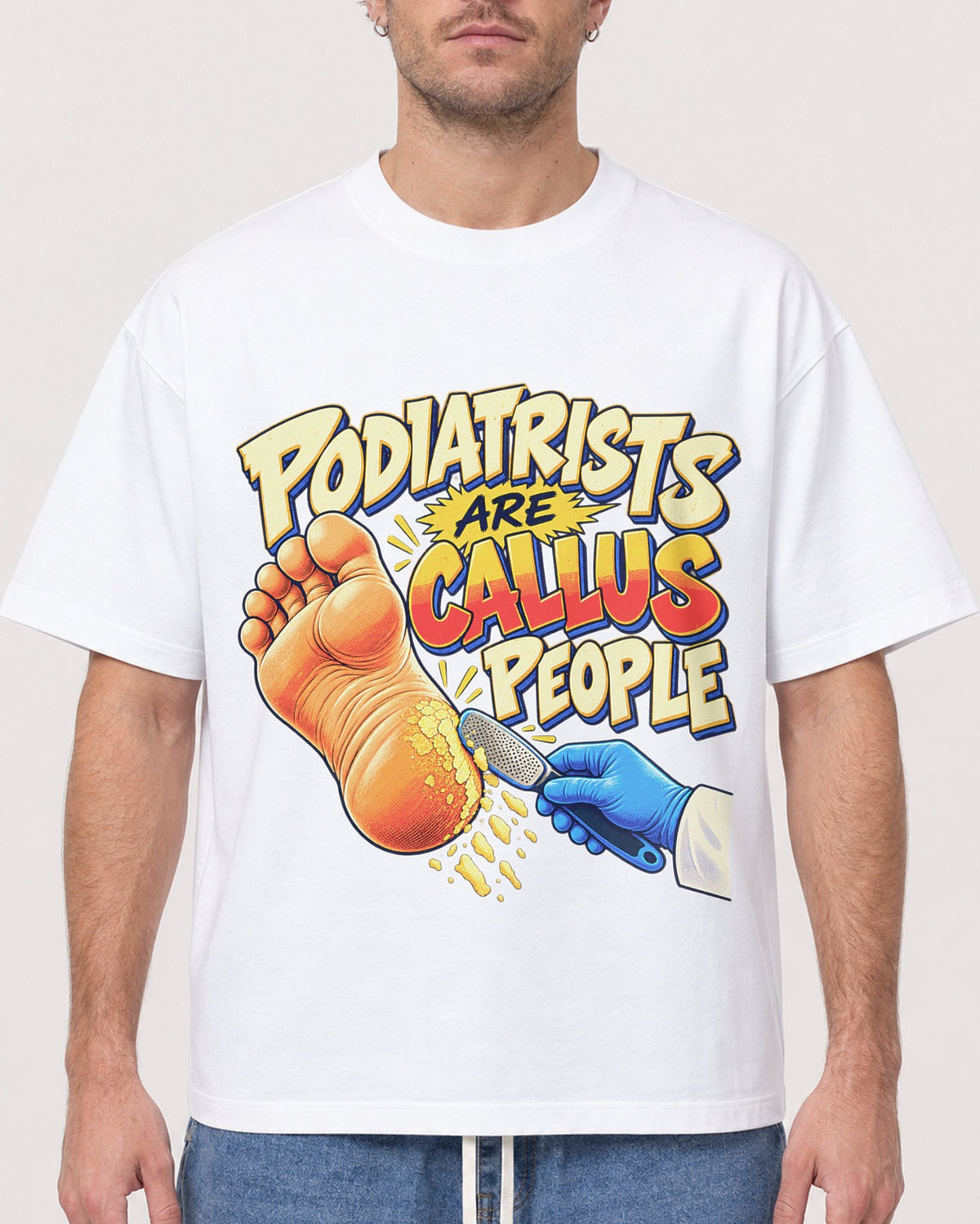 Mockup Boxy Heavyweight Tee White male close-up 08