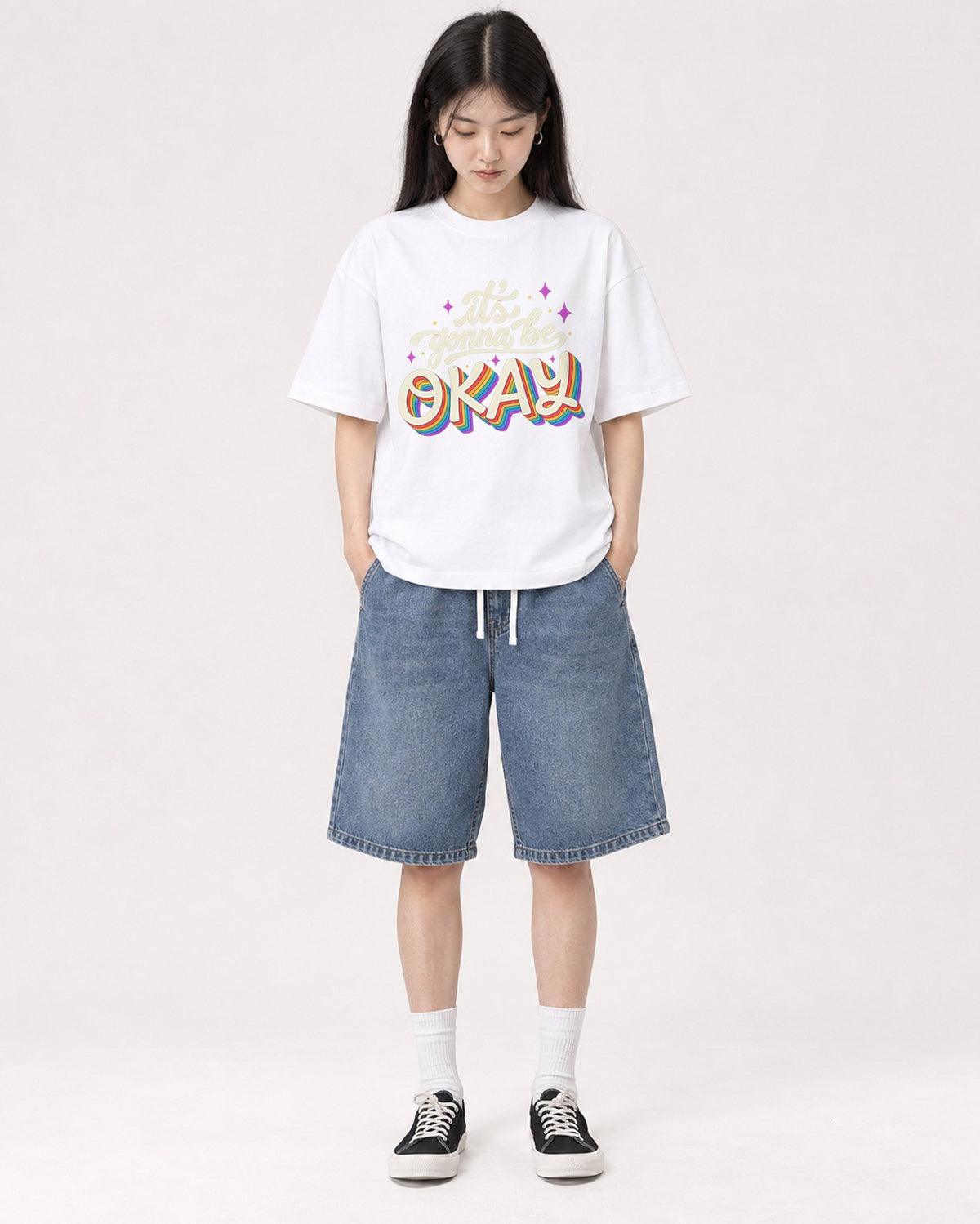 Mockup Boxy Heavyweight Tee White female full-body 01