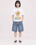 Mockup Boxy Heavyweight Tee White female full-body 11