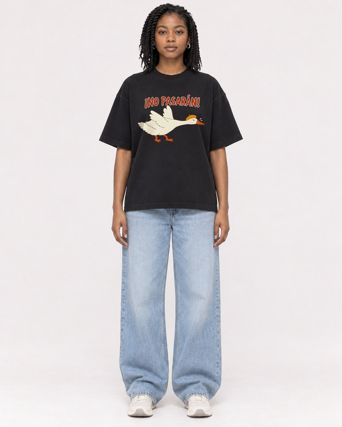 Mockup Boxy Heavyweight Tee Black female full-body 15