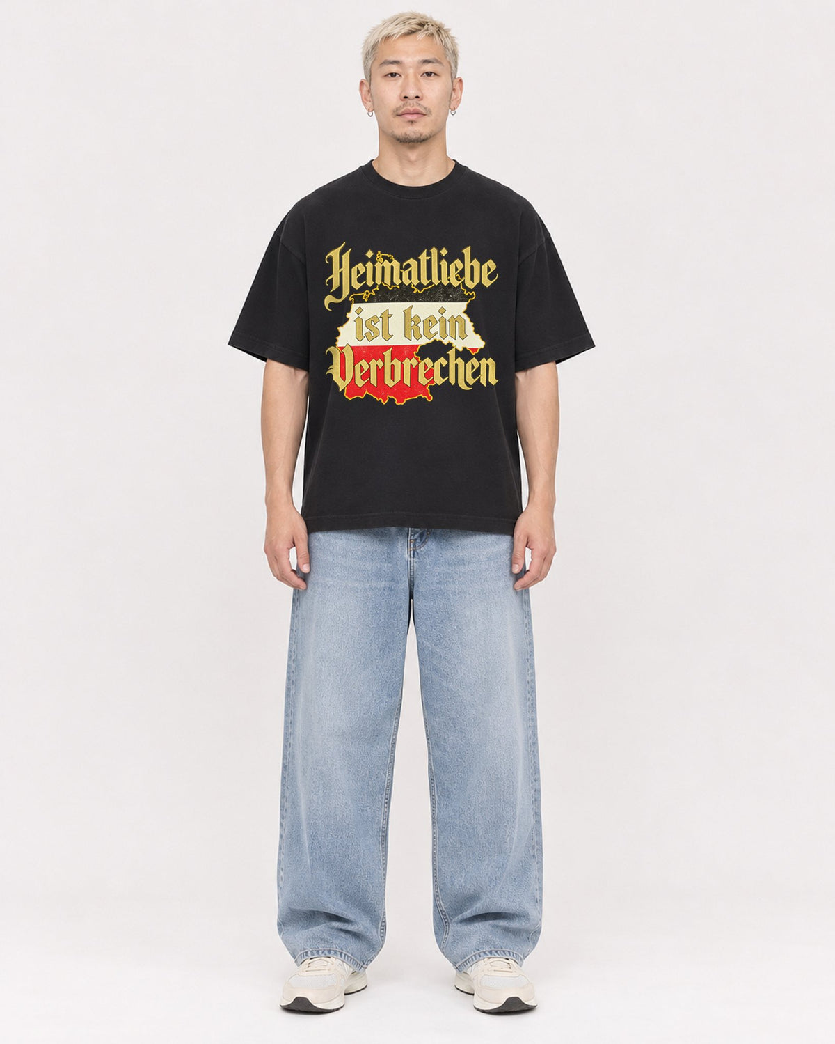 Mockup Boxy Heavyweight Tee Black male full-body 33
