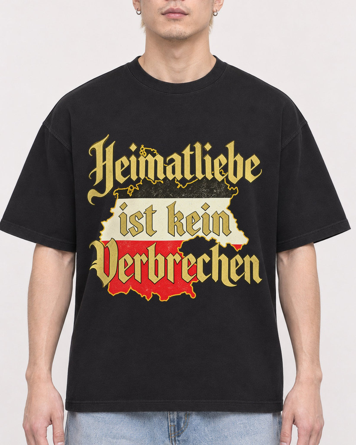 Mockup Boxy Heavyweight Tee Black male close-up 33