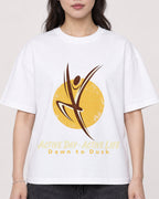 Mockup Boxy Heavyweight Tee White female close-up 03