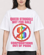 Mockup Boxy Heavyweight Tee White female close-up 13