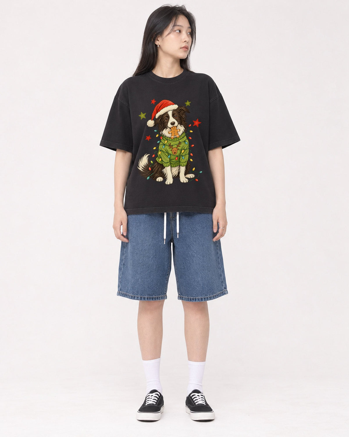 Mockup Boxy Heavyweight Tee Black female full-body 01