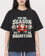 Mockup Boxy Heavyweight Tee Black female close-up 01