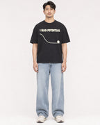 Mockup Boxy Heavyweight Tee Black male full-body 13