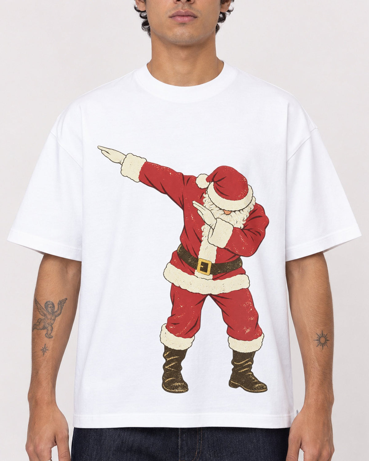 Mockup Boxy Heavyweight Tee White male close-up 06