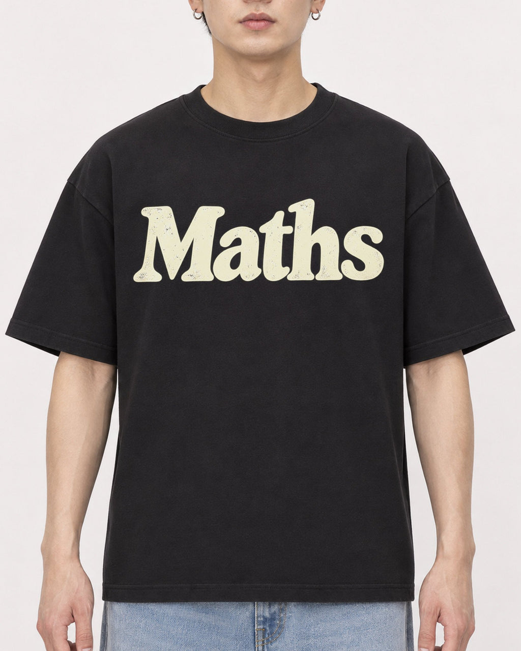 Mockup Boxy Heavyweight Tee Black male close-up 01