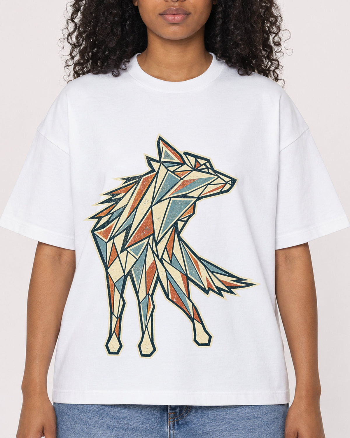 Mockup Boxy Heavyweight Tee White female close-up 05