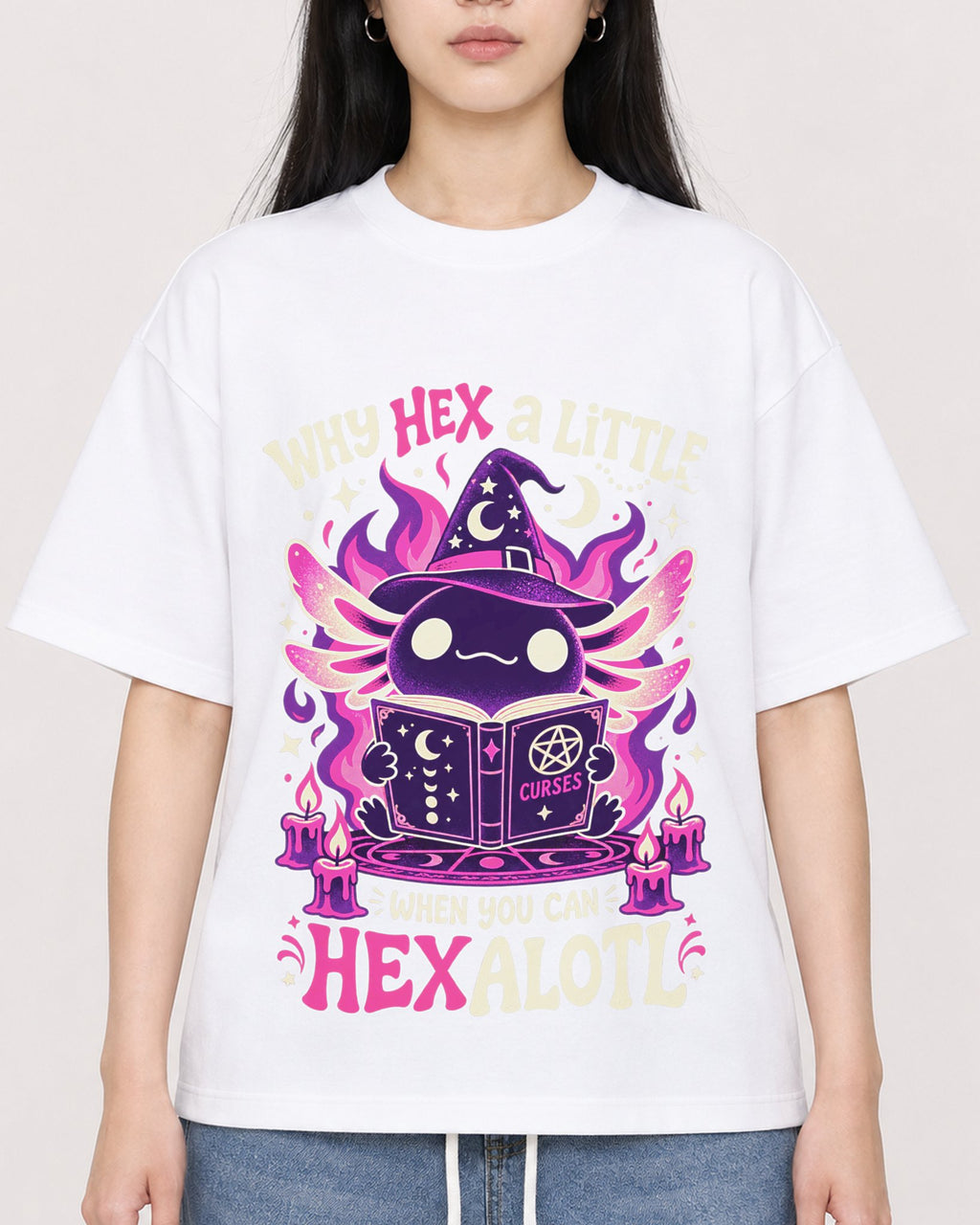 Mockup Boxy Heavyweight Tee White female close-up 01