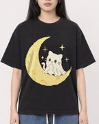 Mockup Boxy Heavyweight Tee Black female close-up 01