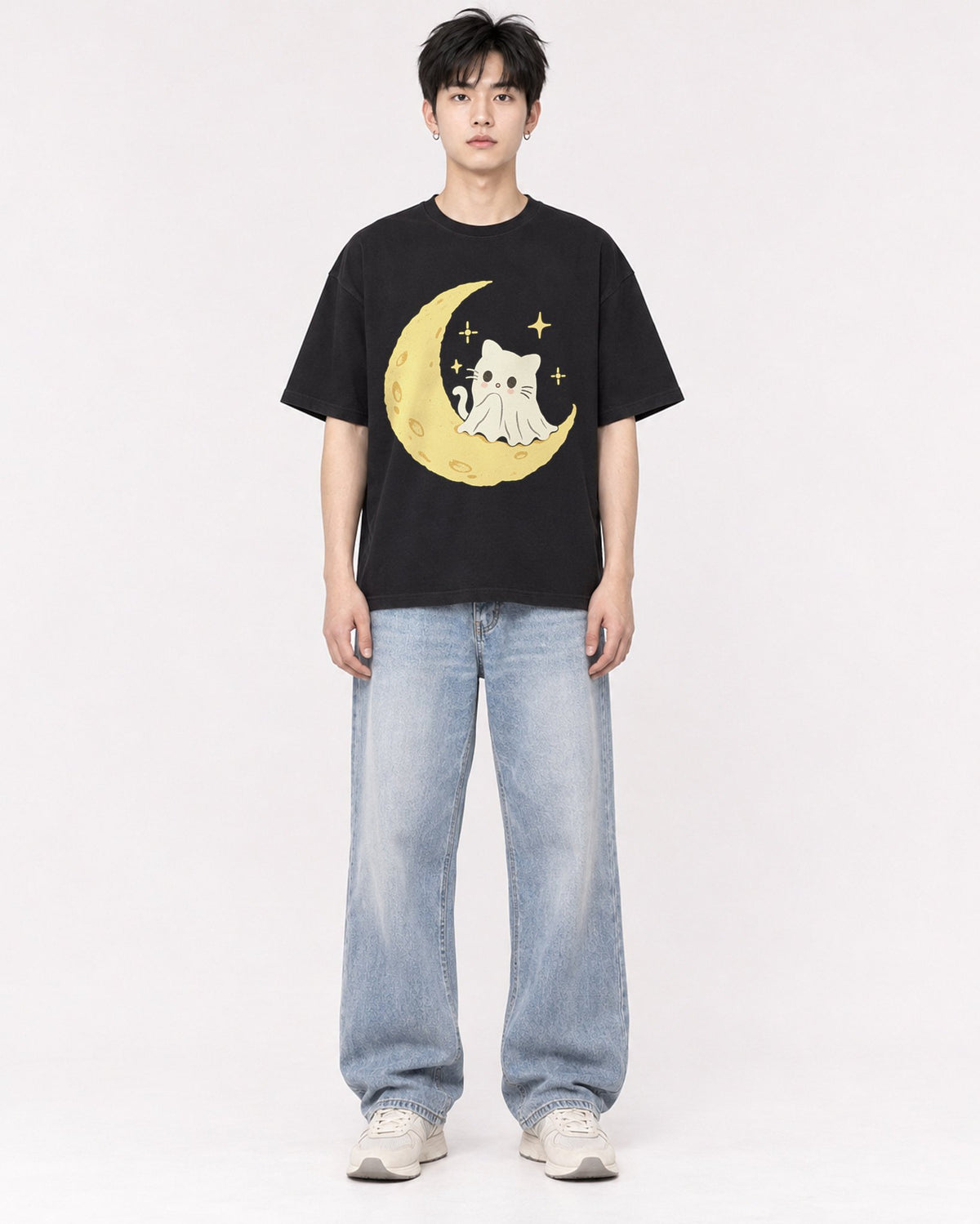 Mockup Boxy Heavyweight Tee Black male full-body 01