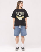 Mockup Boxy Heavyweight Tee Black female full-body 33