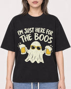 Mockup Boxy Heavyweight Tee Black female close-up 33