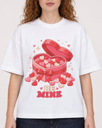 Mockup Boxy Heavyweight Tee White female close-up 09