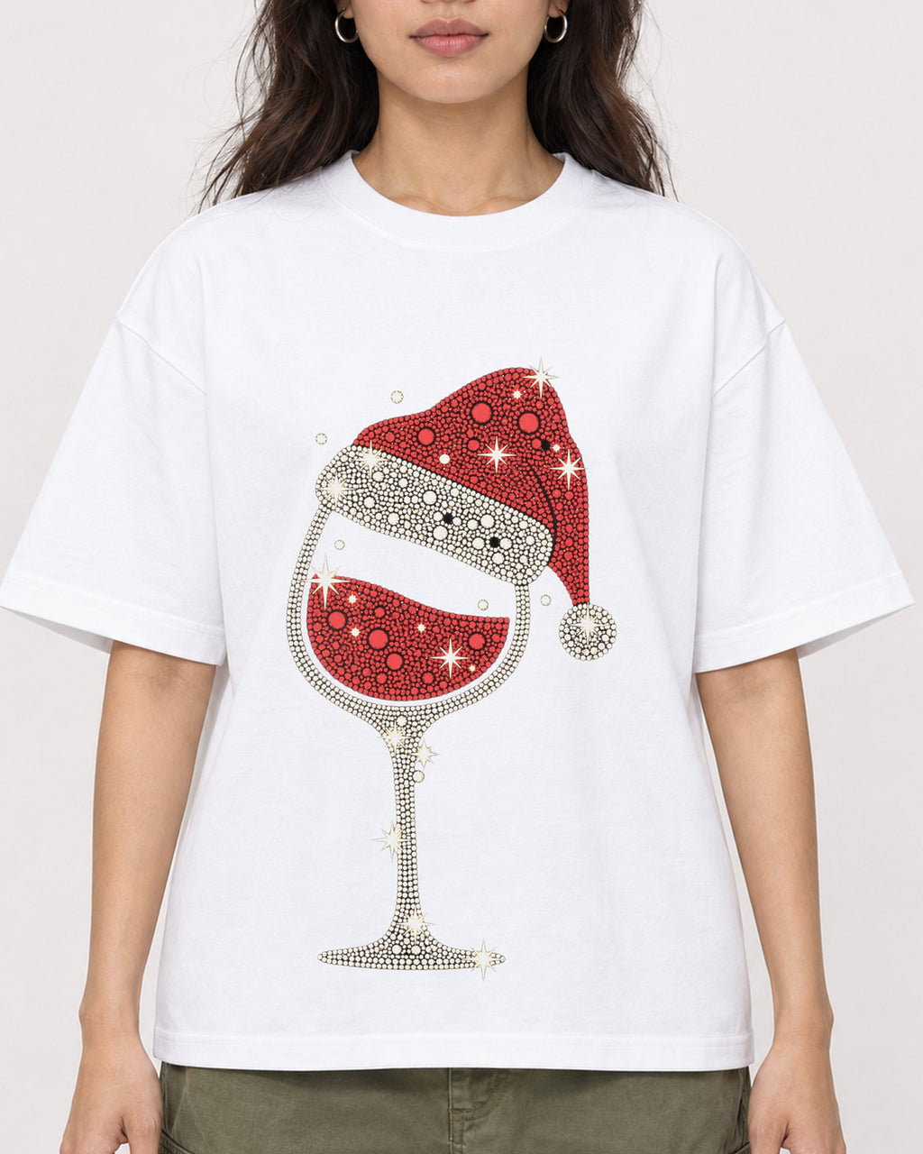 Mockup Boxy Heavyweight Tee White female close-up 02