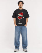Mockup Boxy Heavyweight Tee Black male full-body 02