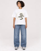 Mockup Boxy Heavyweight Tee White female full-body 40
