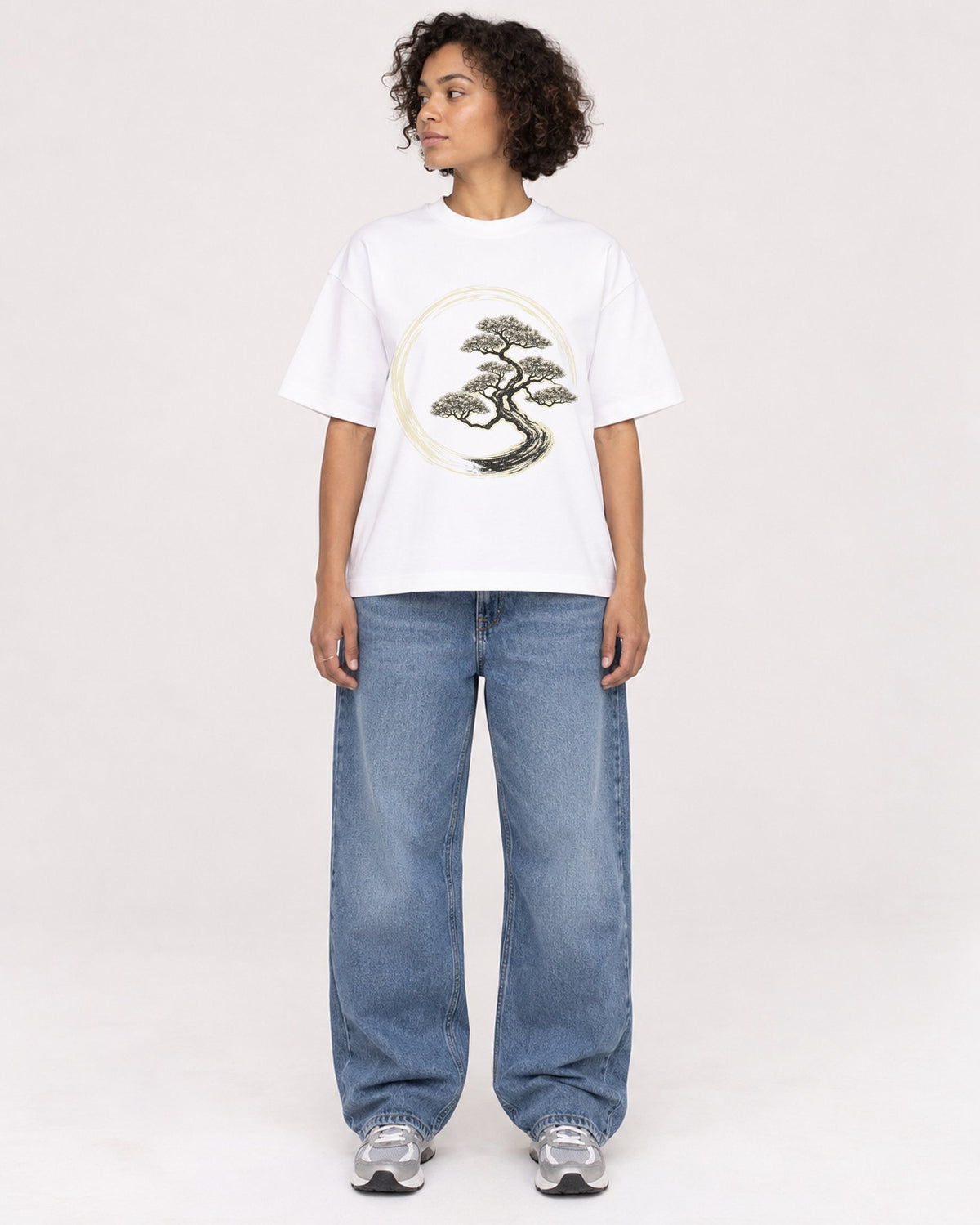 Mockup Boxy Heavyweight Tee White female full-body 40