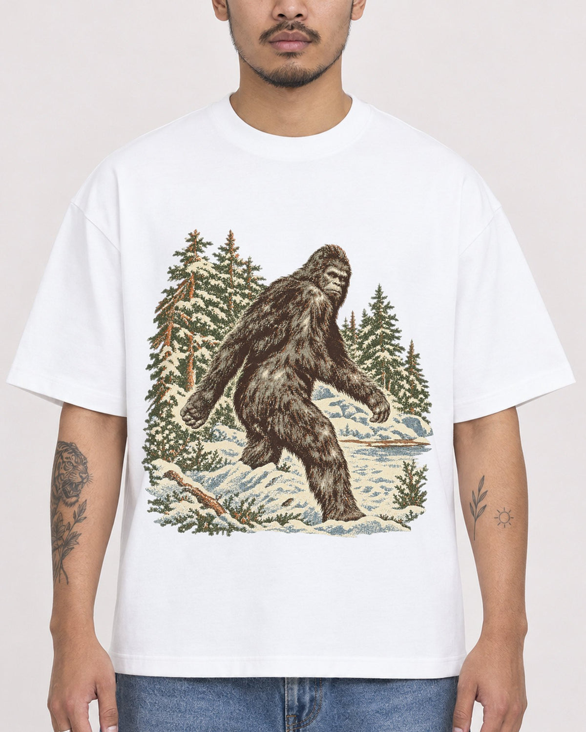 Mockup Boxy Heavyweight Tee White male close-up 12