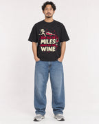 Mockup Boxy Heavyweight Tee Black male full-body 02