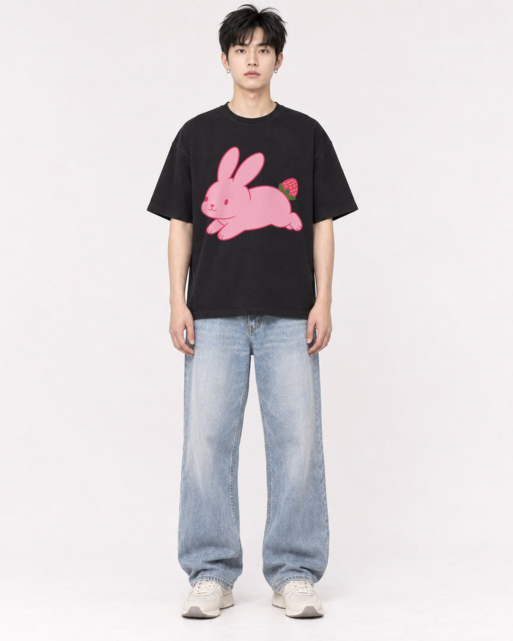 Mockup Boxy Heavyweight Tee Black male full-body 01