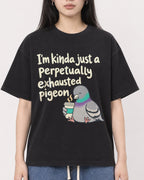 Mockup Boxy Heavyweight Tee Black female close-up 01
