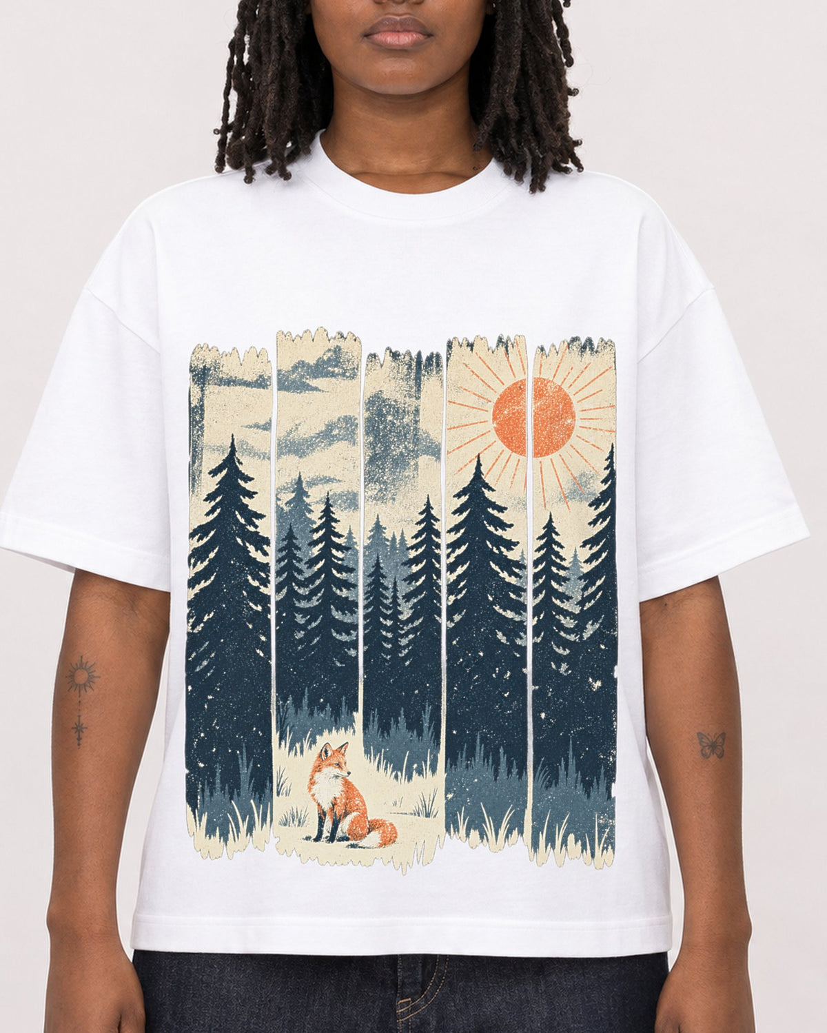 Mockup Boxy Heavyweight Tee White female close-up 24