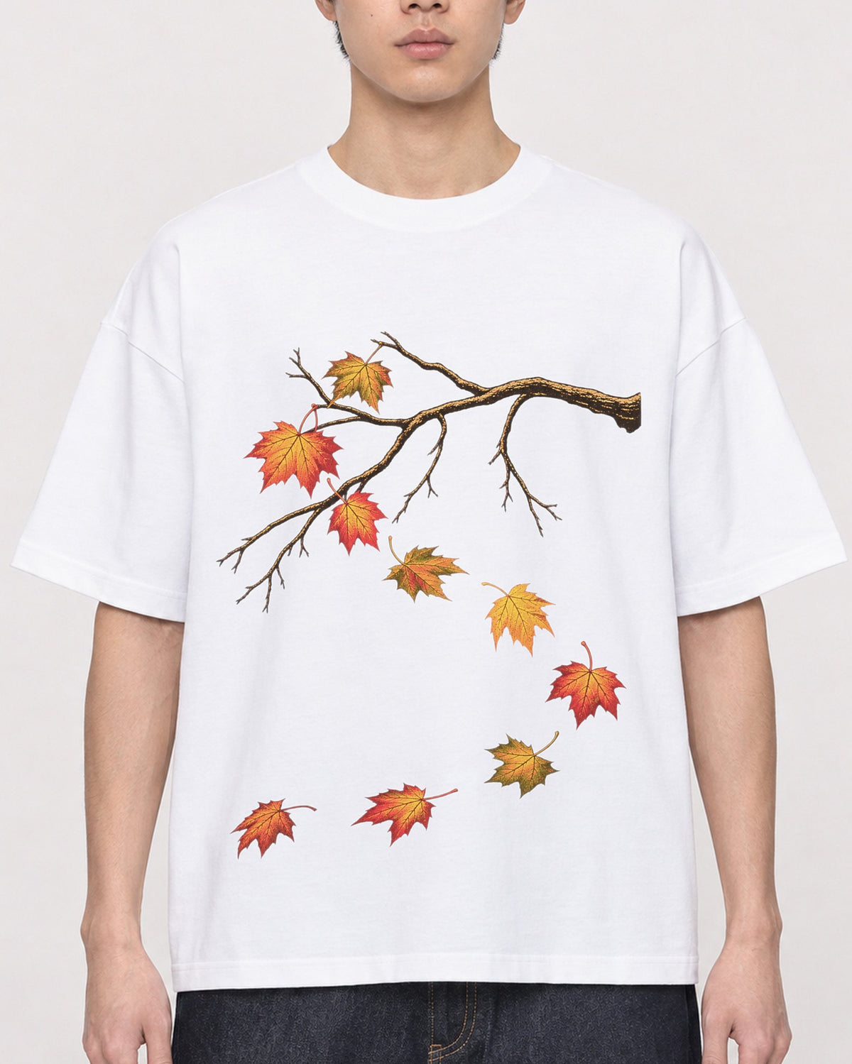 Mockup Boxy Heavyweight Tee White male close-up 01