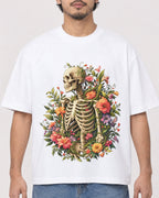 Mockup Boxy Heavyweight Tee White male close-up 02