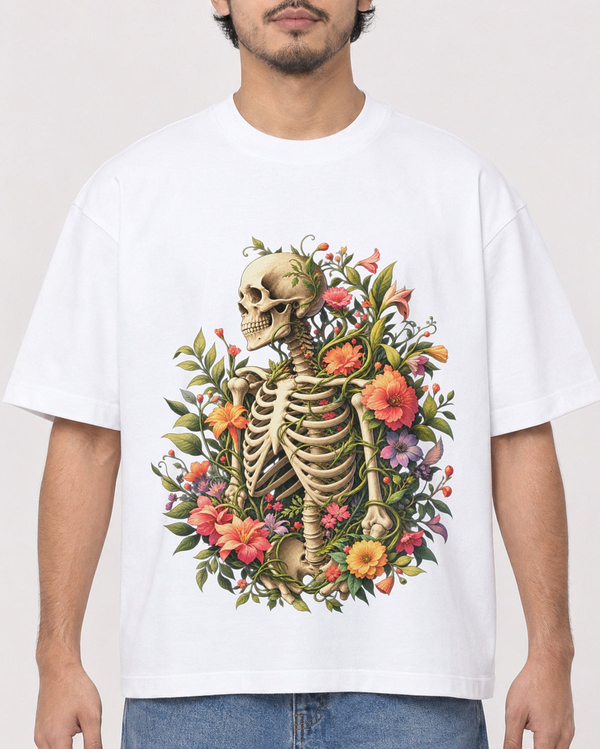 Mockup Boxy Heavyweight Tee White male close-up 02