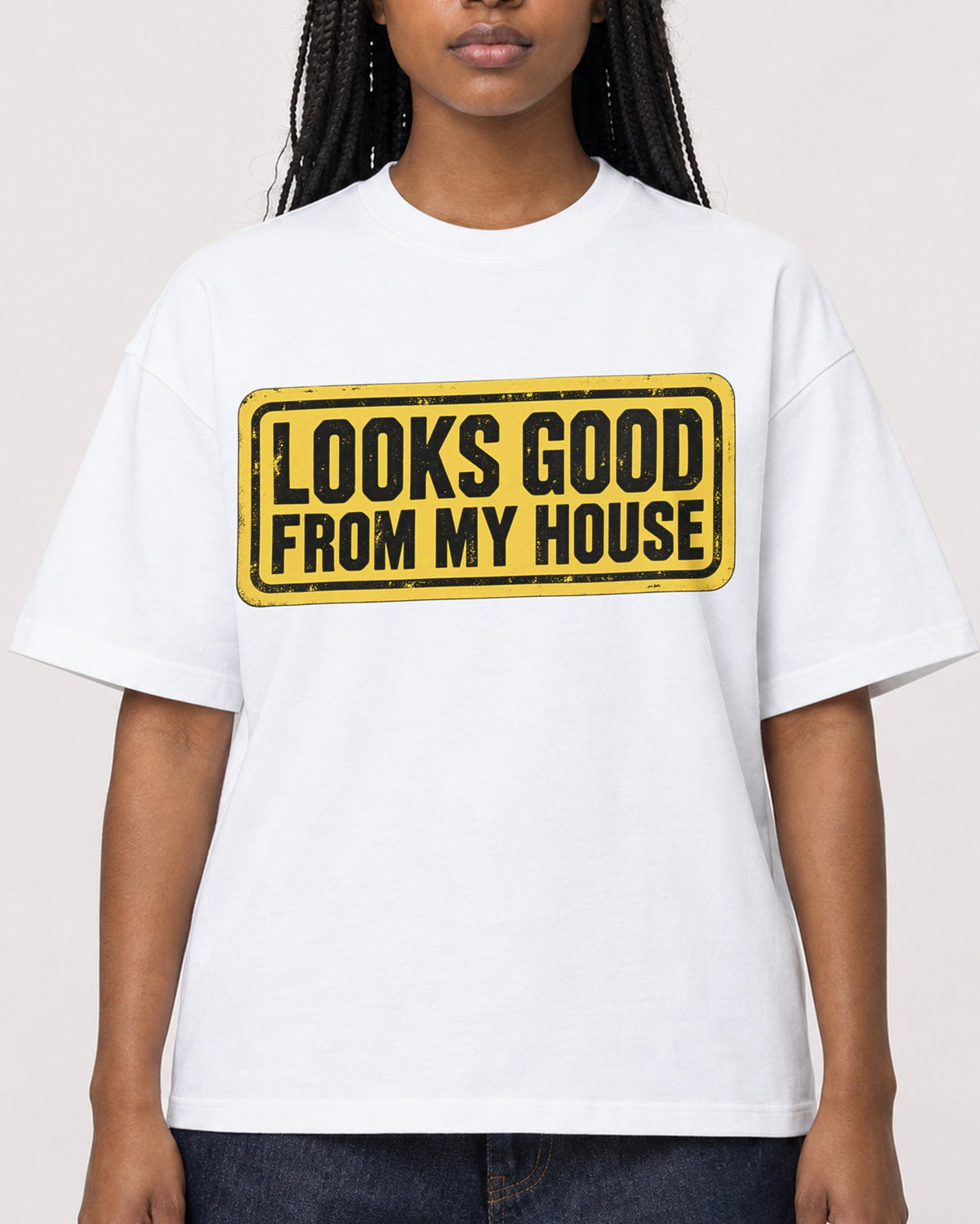 Mockup Boxy Heavyweight Tee White female close-up 04