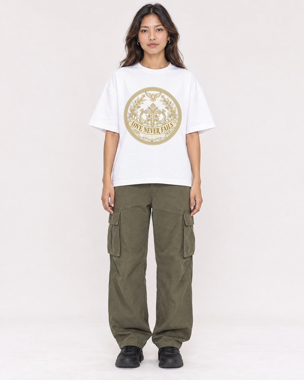 Mockup Boxy Heavyweight Tee White female full-body 02