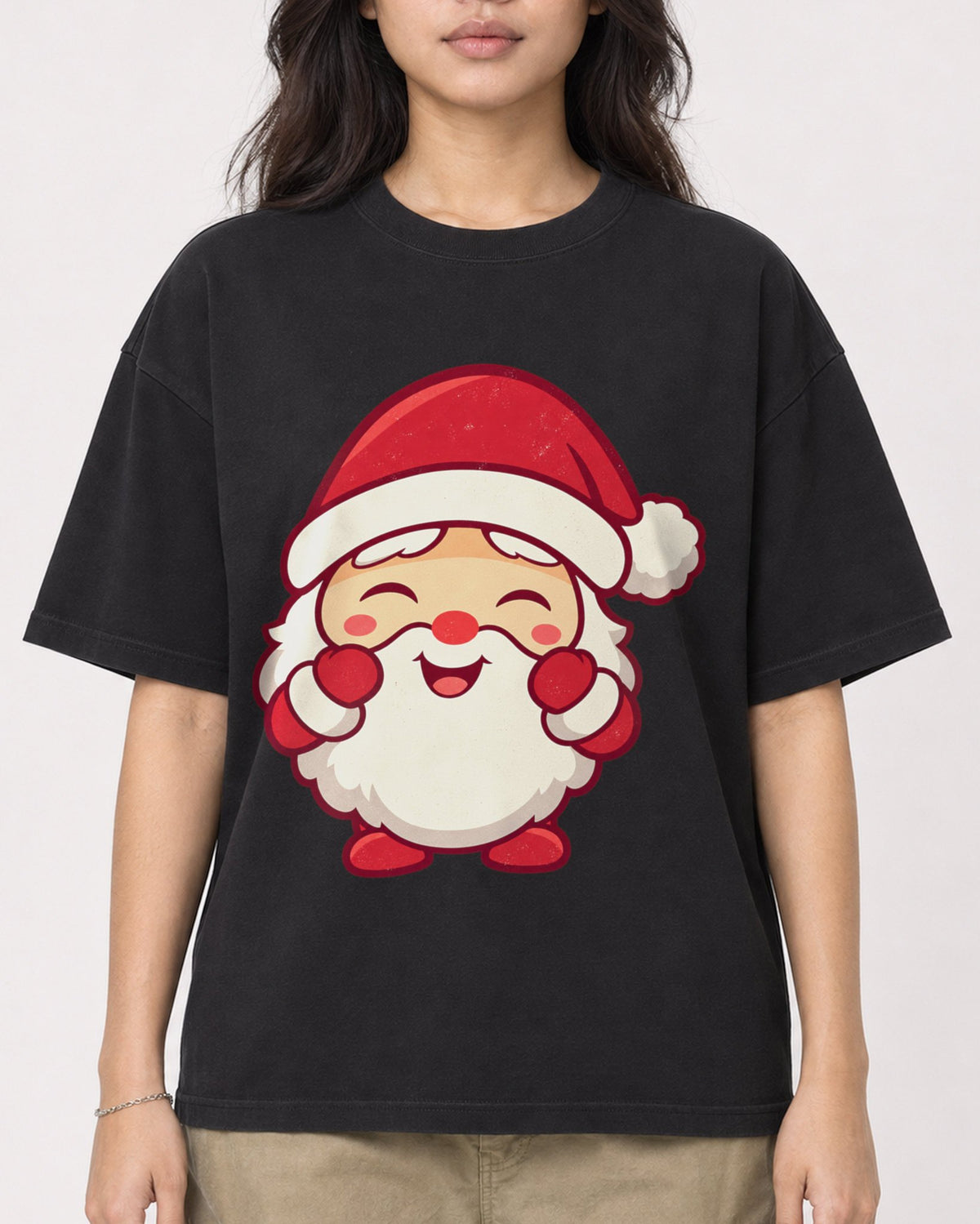 Mockup Boxy Heavyweight Tee Black female close-up 02