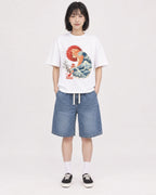 Mockup Boxy Heavyweight Tee White female full-body 11
