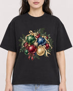 Mockup Boxy Heavyweight Tee Black female close-up 03