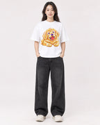 Mockup Boxy Heavyweight Tee White female full-body 03