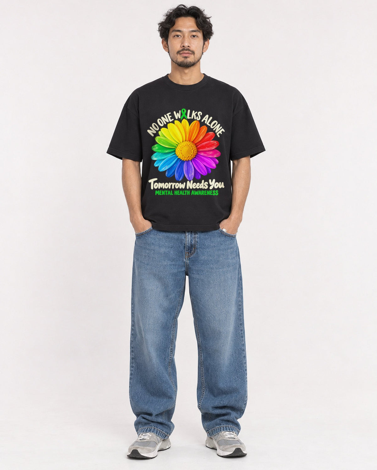 Mockup Boxy Heavyweight Tee Black male full-body 02