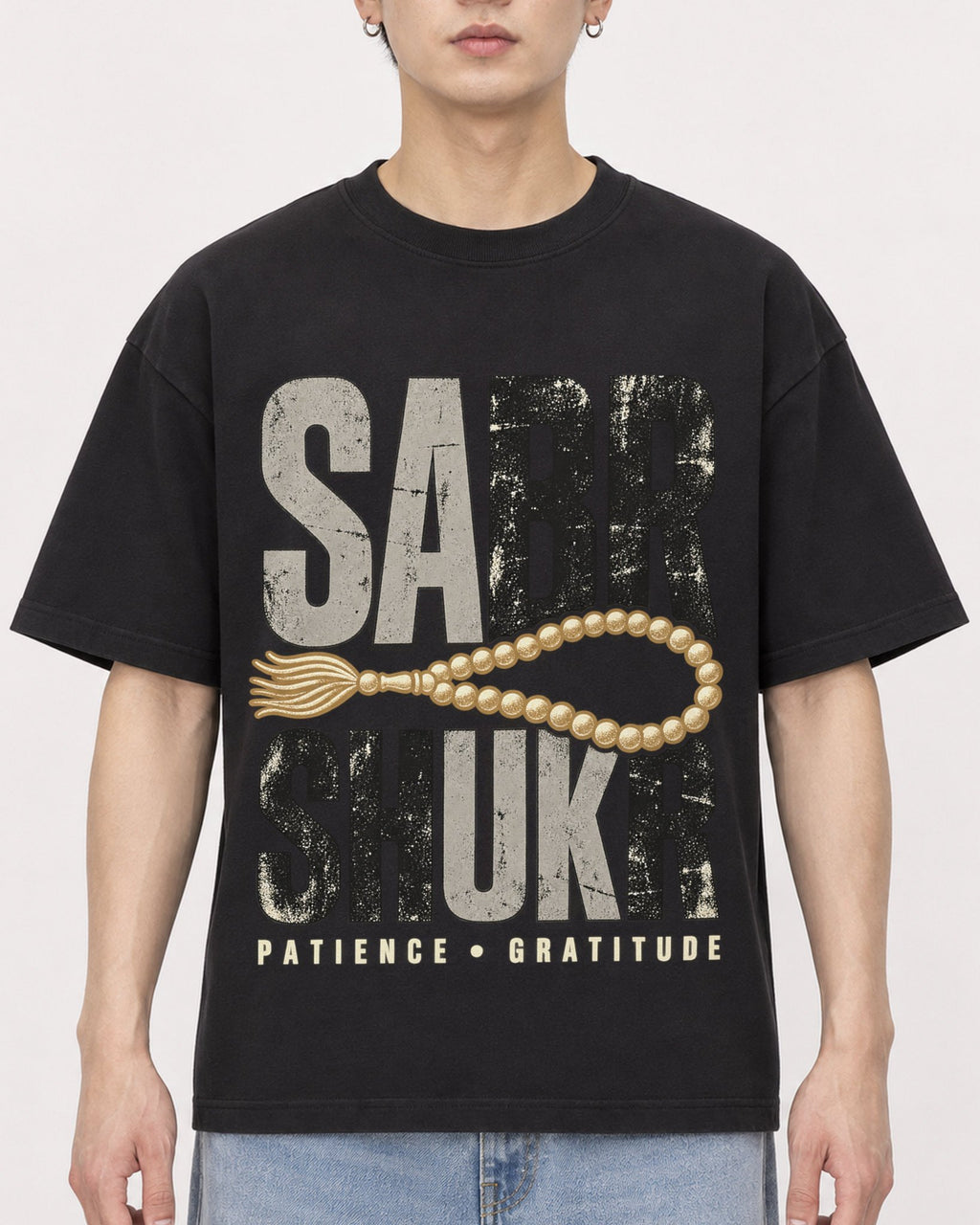 Mockup Boxy Heavyweight Tee Black male close-up 01