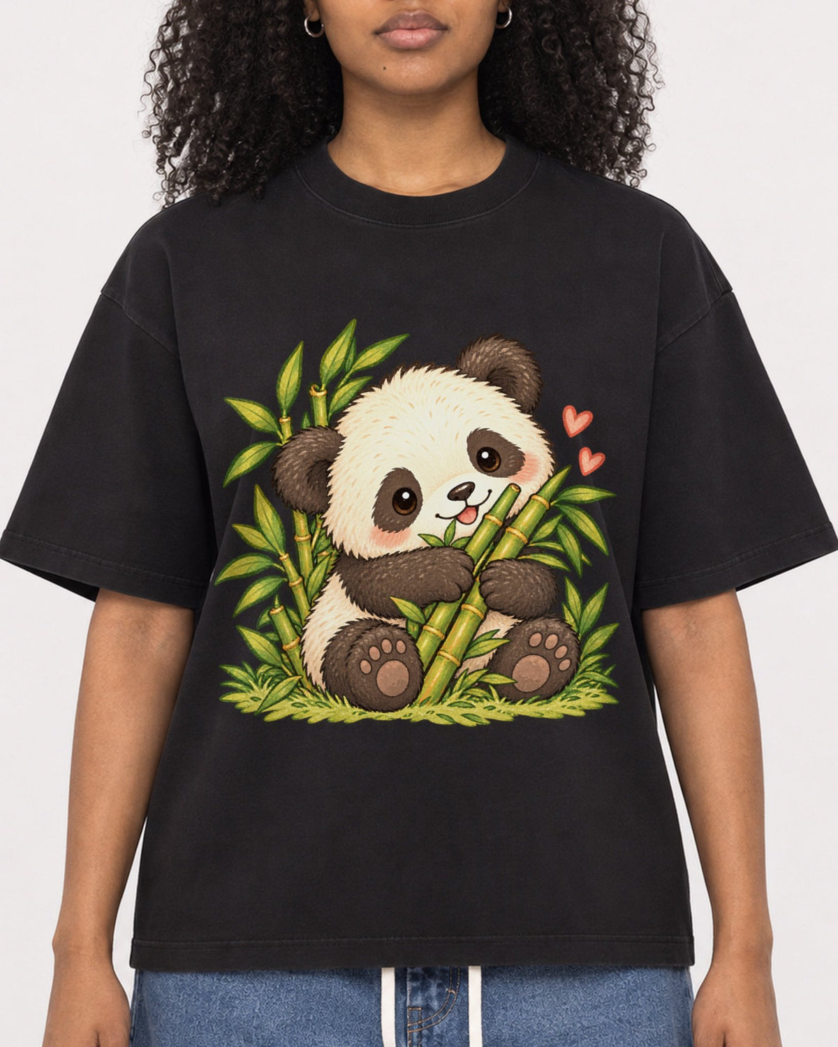 Mockup Boxy Heavyweight Tee Black female close-up 05